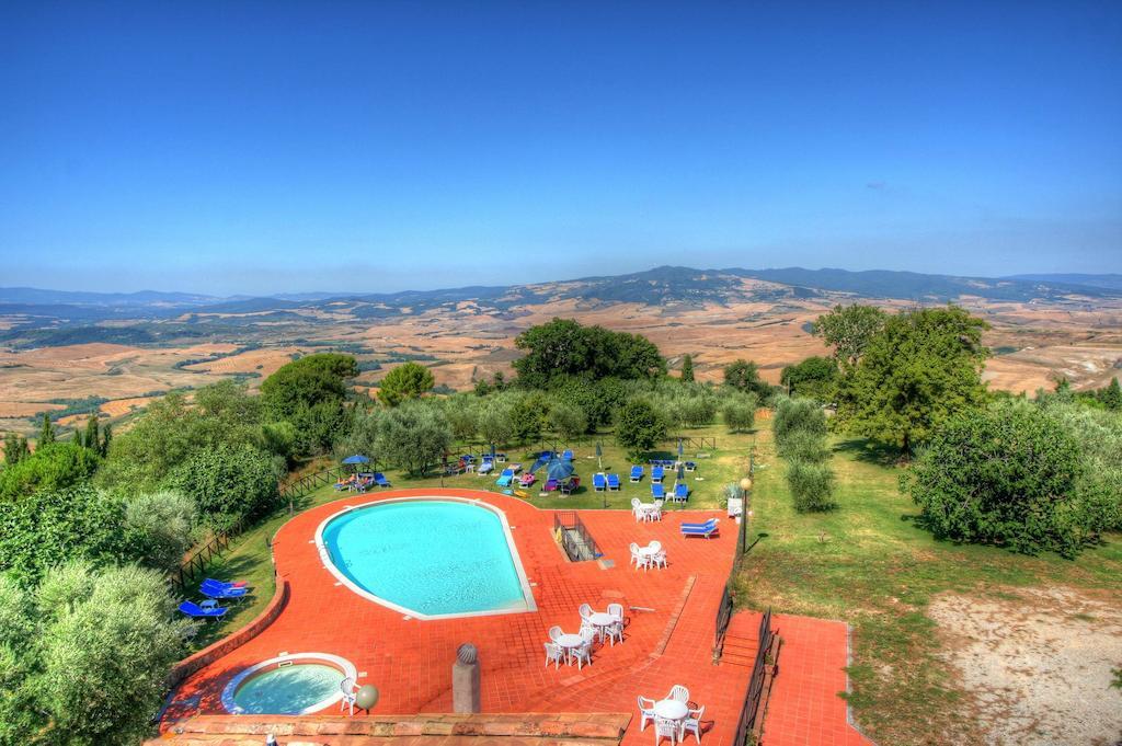Hotel Residence Villa Rioddi Volterra Bagian luar foto