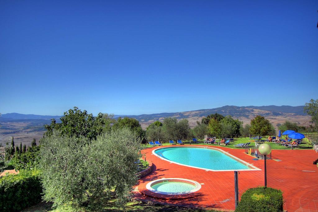 Hotel Residence Villa Rioddi Volterra Bagian luar foto