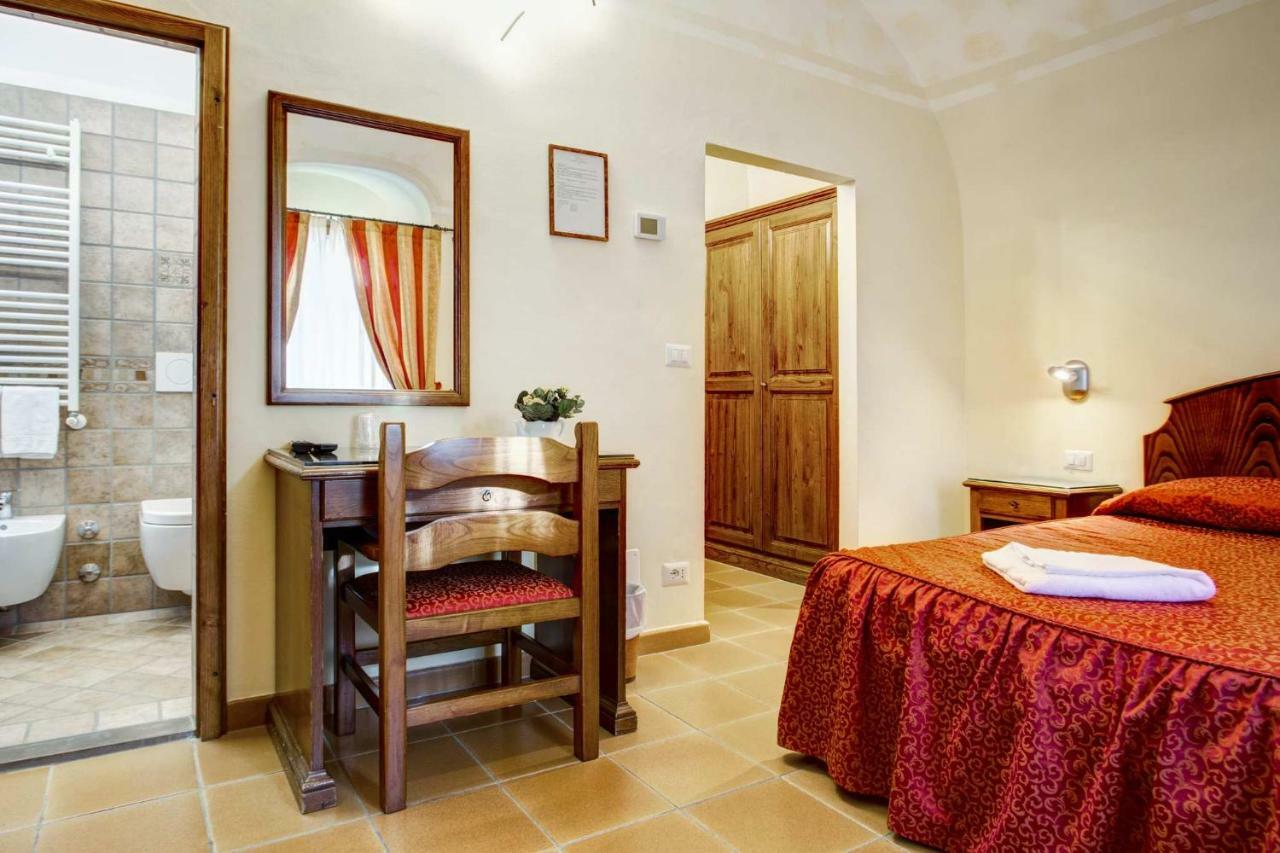 Hotel Residence Villa Rioddi Volterra Bagian luar foto