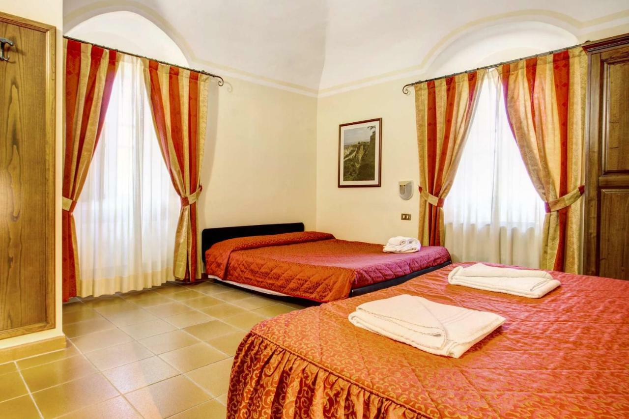 Hotel Residence Villa Rioddi Volterra Bagian luar foto
