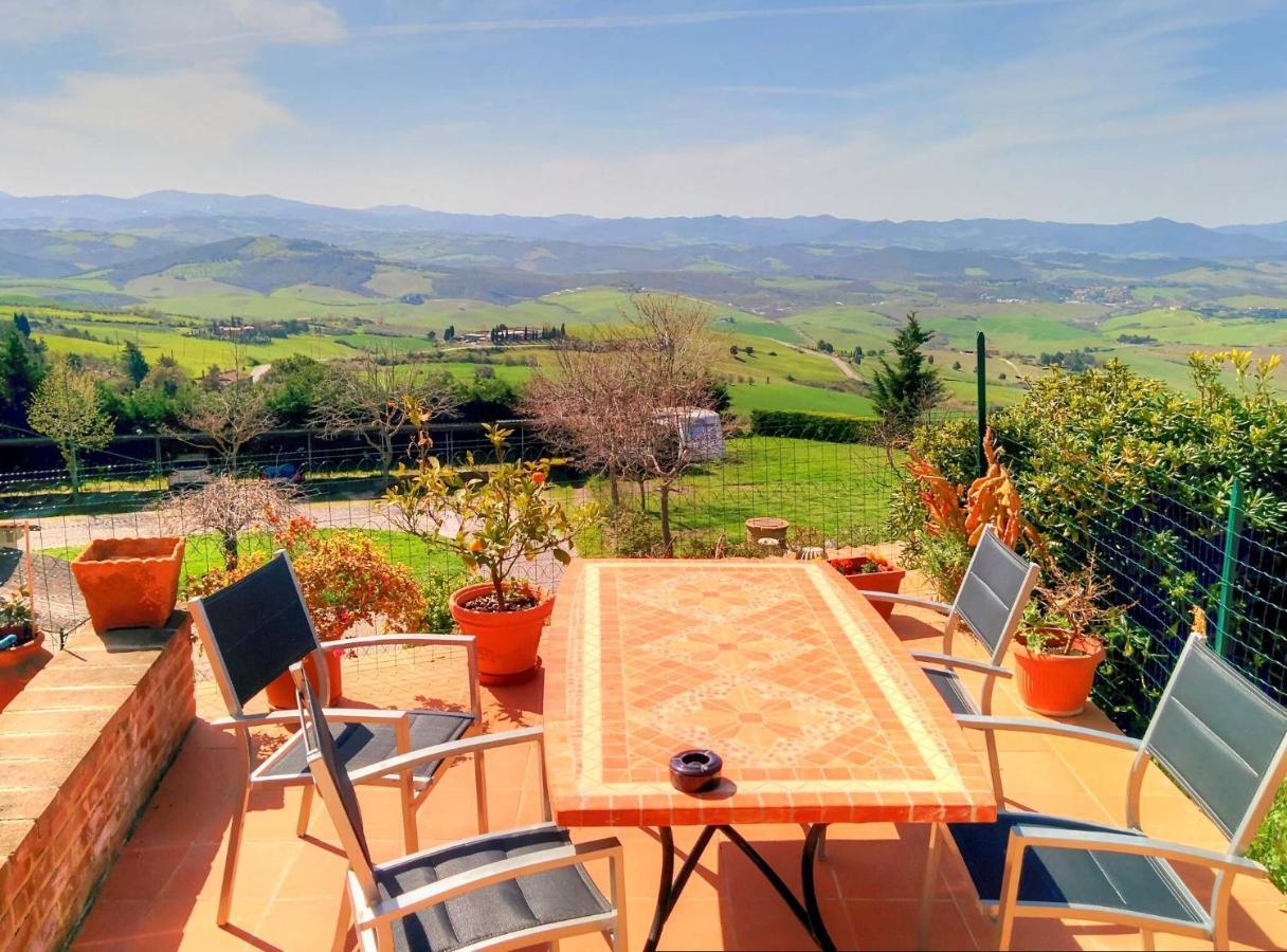 Hotel Residence Villa Rioddi Volterra Bagian luar foto